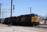 CSX 5452 leads train Q463 southbound